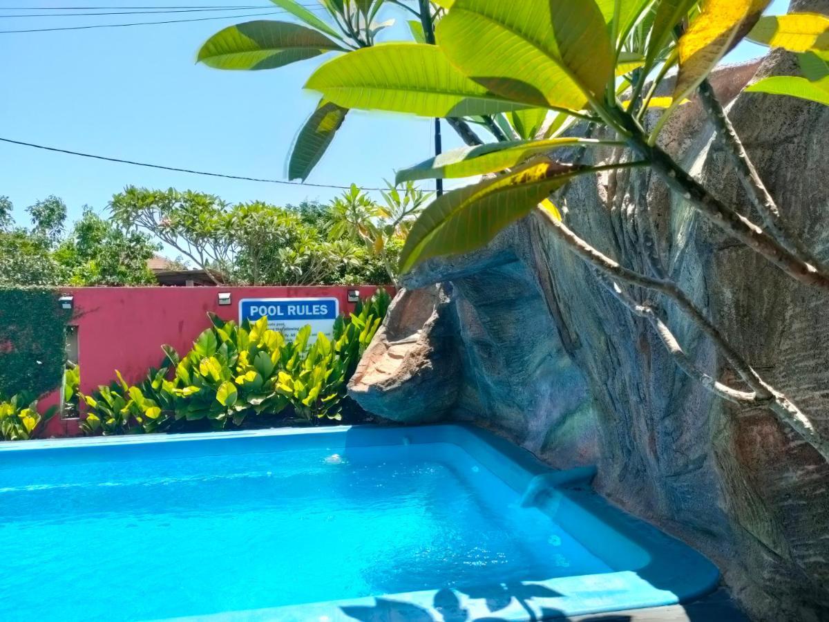 Roemahkoe Holidayhome Malacca Exteriör bild